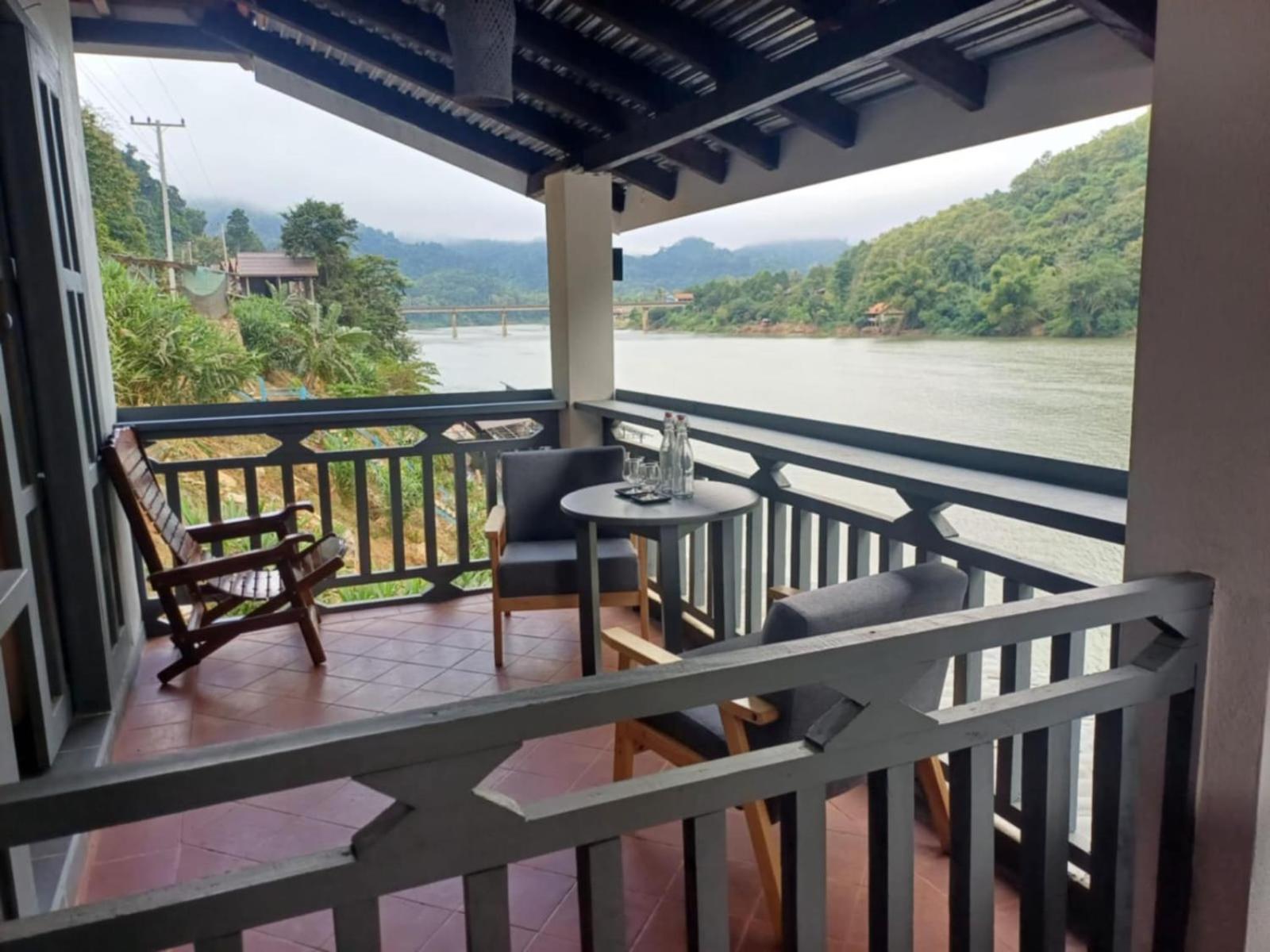 Dokchampa River View Villa Nong Khiaw Exterior photo